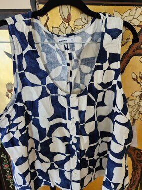 Linen button down top (XXL)